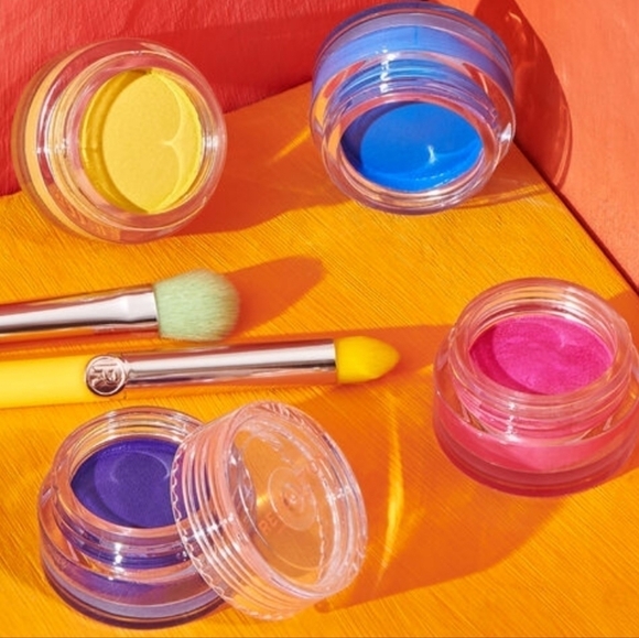 MAKEUP Revolution Hydra Liner Set - Picture 5 of 5